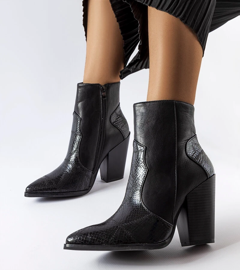 Schwarze Kensley Stiefeletten auf dem Absatz