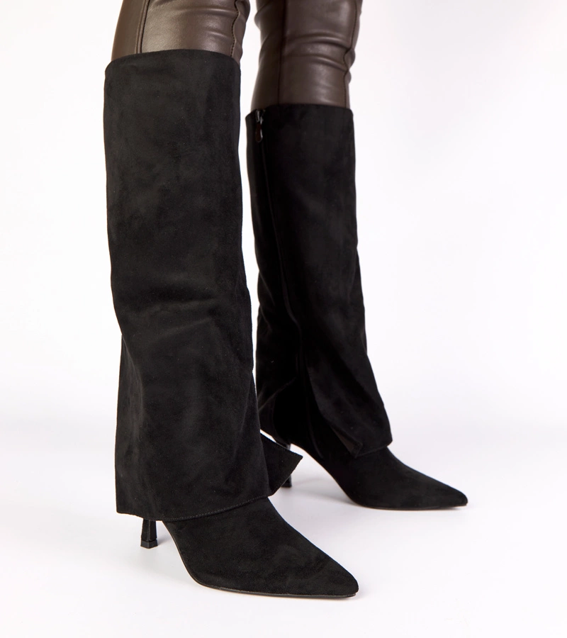 Schwarze Stiefel mit Stilettoabsatz aus Kunstvelours Beria