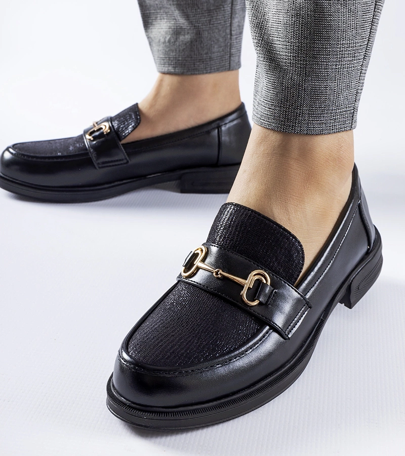 Schwarze Mokassins mit Schnalle von Gennaro