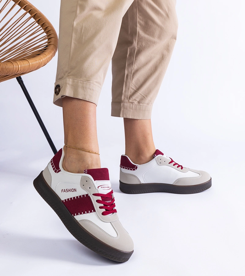 Bordeauxfarbene Sneakers auf Plateausohle mit Nähten Puente