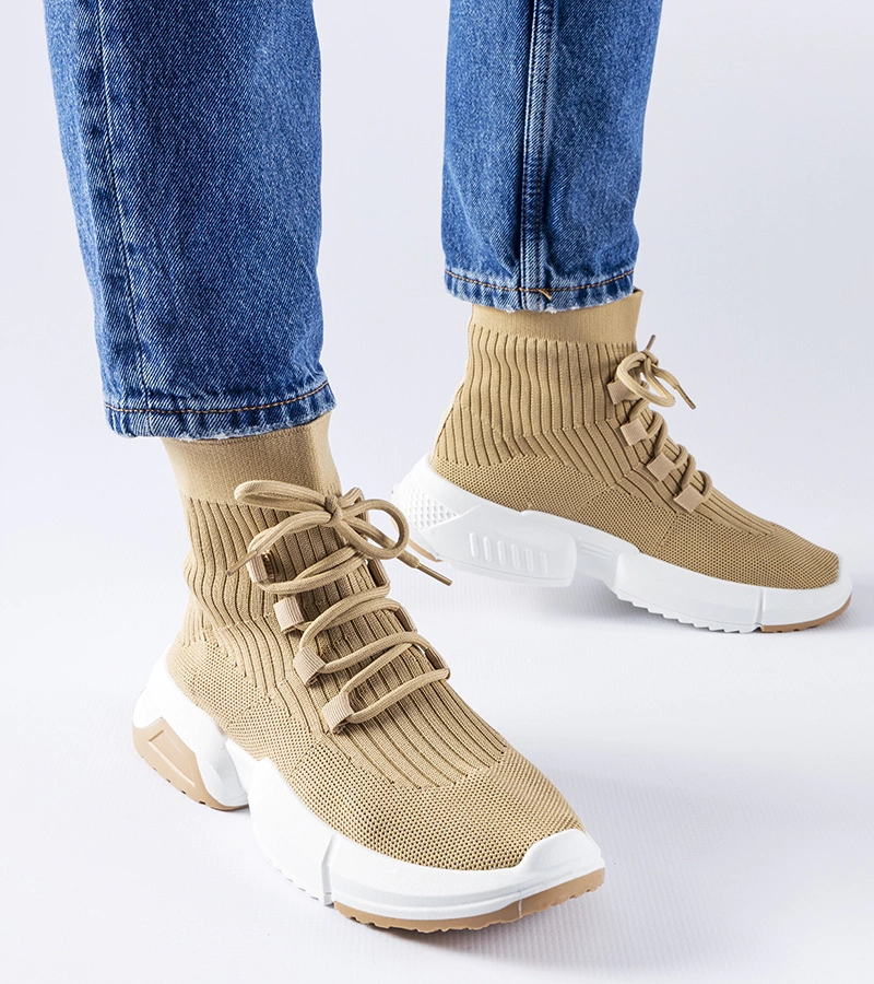Dunkelbeige hohe Sneakers von Sanschagrin