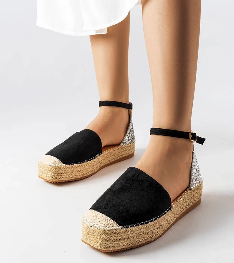 Schwarze Espadrilles mit Glitzereinsatz von Myasia