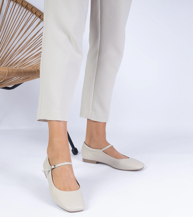 Beige klassische Ballerinas aus Kunstleder Grenada