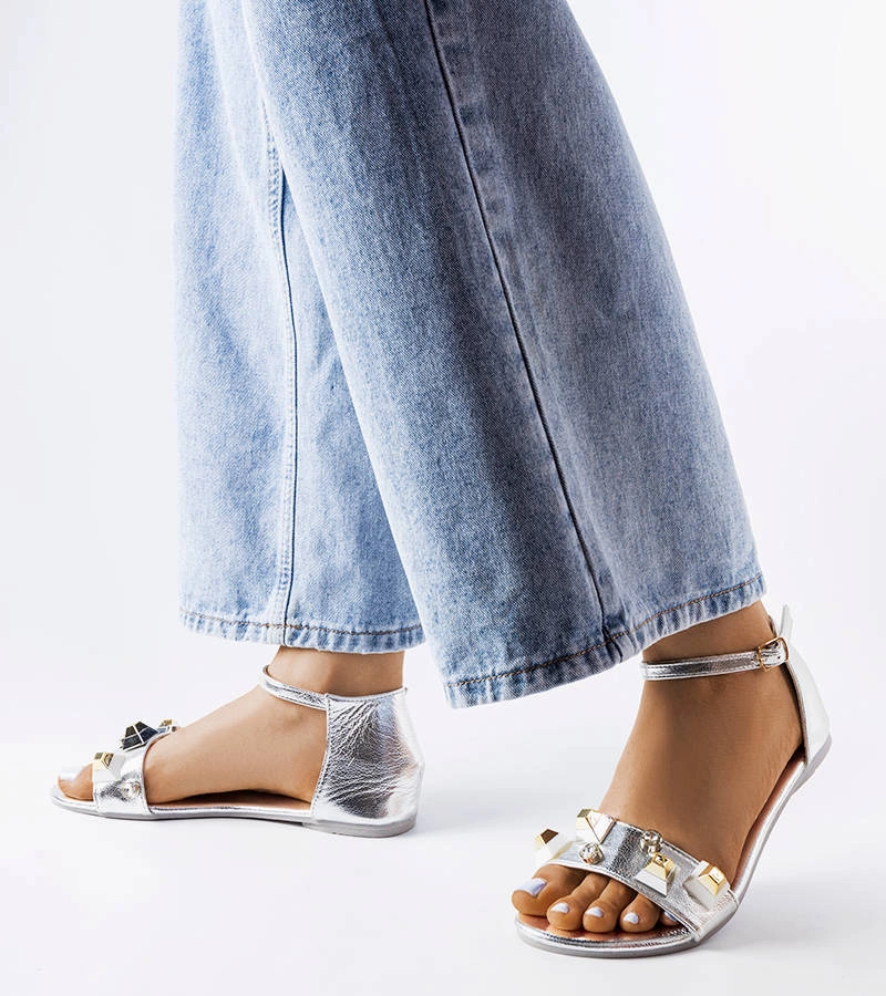 Silberne dekorative Riverdale Sandalen