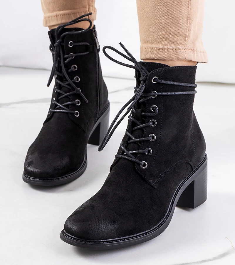 Schwarze Wildleder Schnürstiefeletten von Sanlow