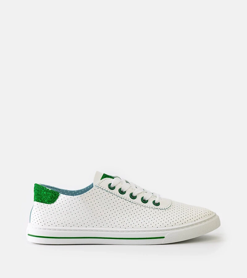 Weiße perforierte Sneakers von Ruala