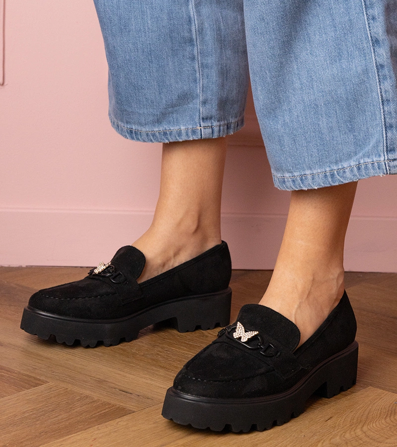 Schwarze Damenmokassins mit Zirkoniaschmetterling Mokka