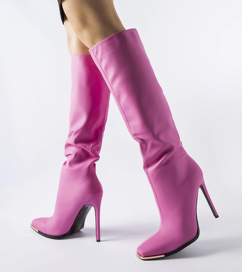 Rosa Stiefel mit hohen Absätzen von Conjunto