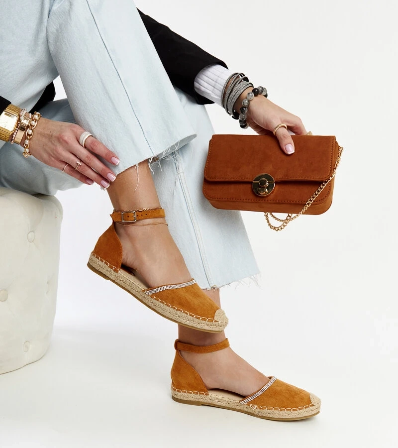 Braune Espadrilles mit Aydan Verzierung
