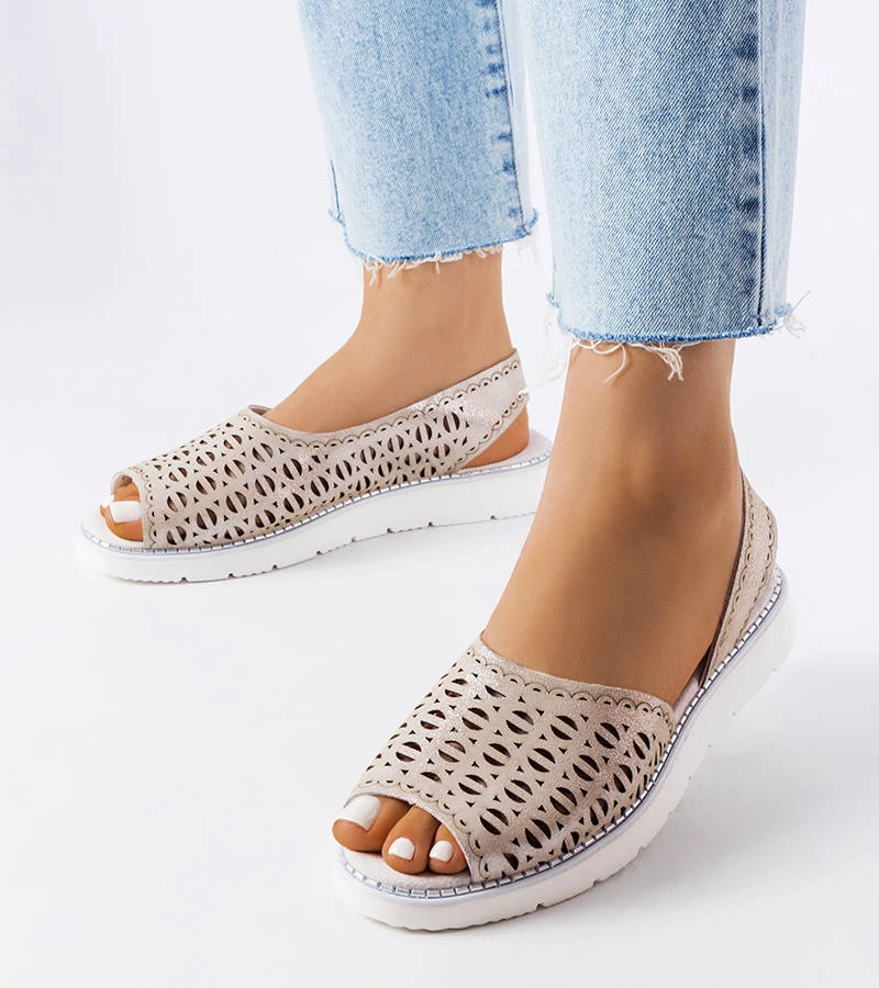 Żółte czółenka na słupku z motywem skóry wężą   Dolores