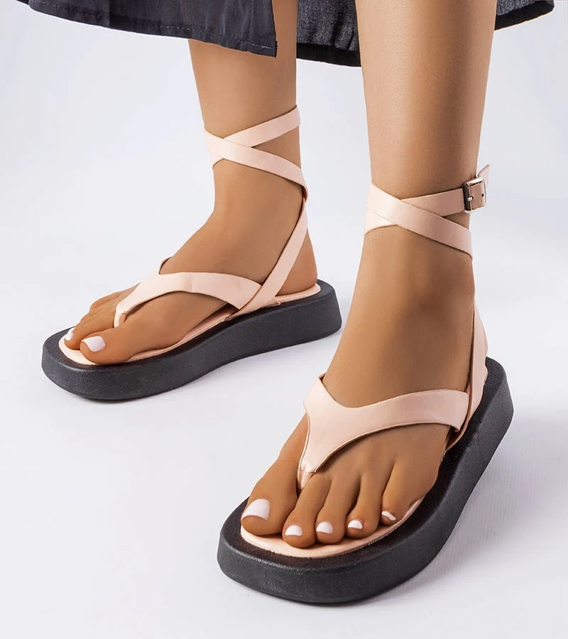 Beige Plateausandalen von Salt