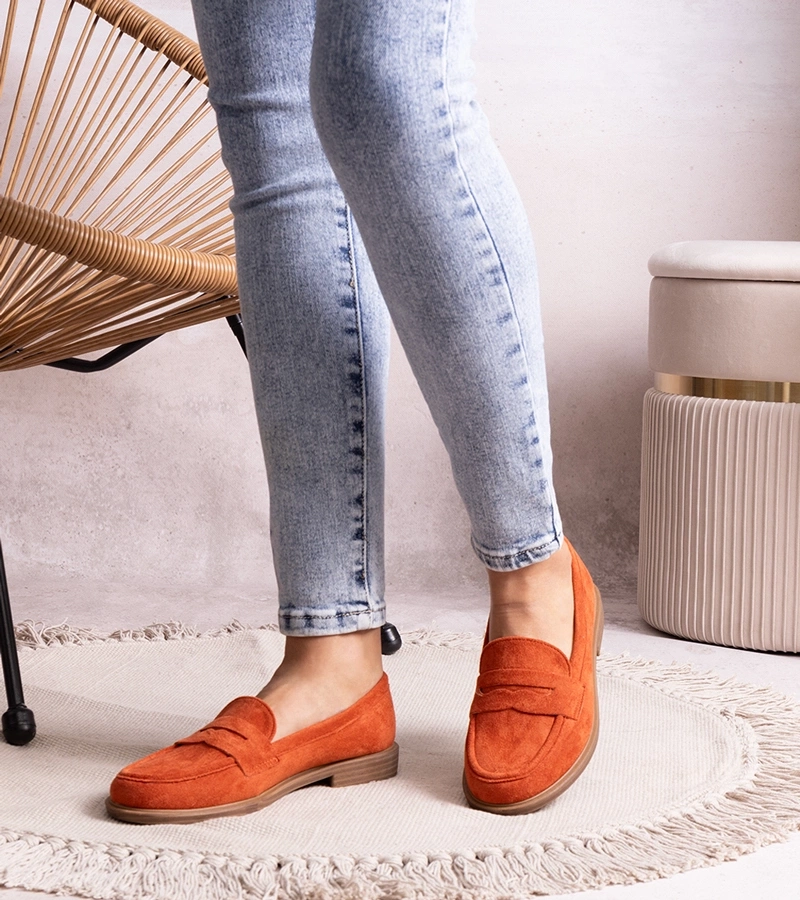 Miralonas orangefarbene Wildleder-Mokassins