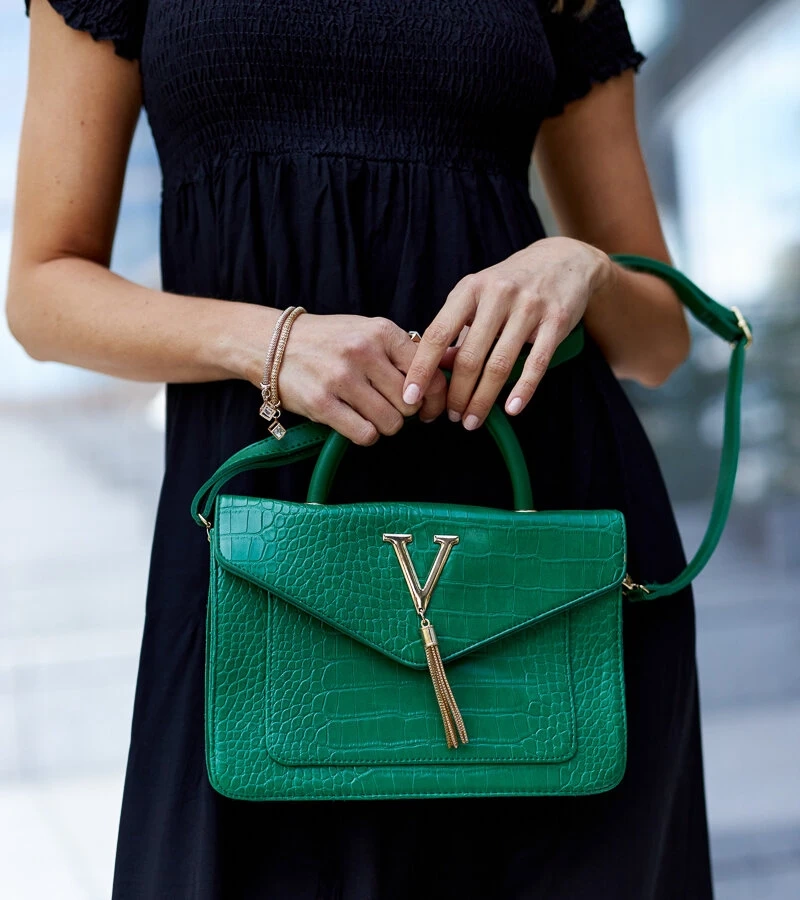 Schultertasche mit Krokodilhaut-Motiv von Barsa