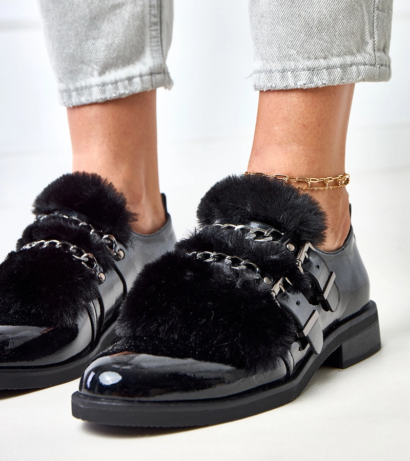 Schwarze Damenschnürschuhe mit Fell Sarol