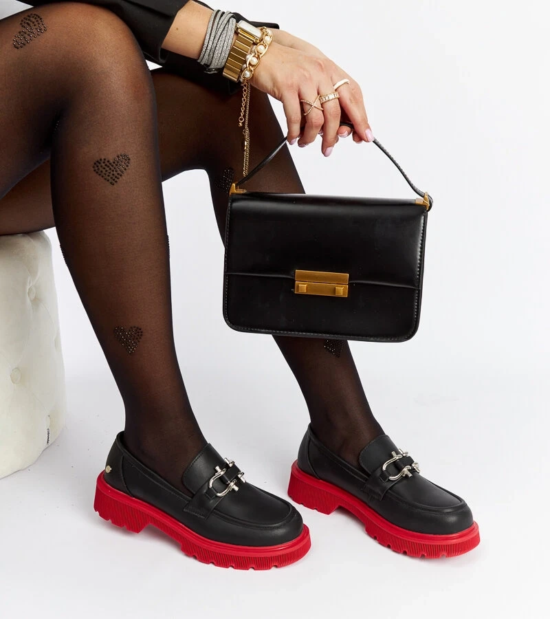 Schwarze Leder-Mokassins GOE LL2N4040