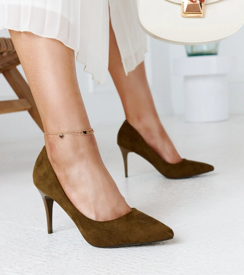 Dunkelgrüne Stilettos mit Lederinnensohle von Paume