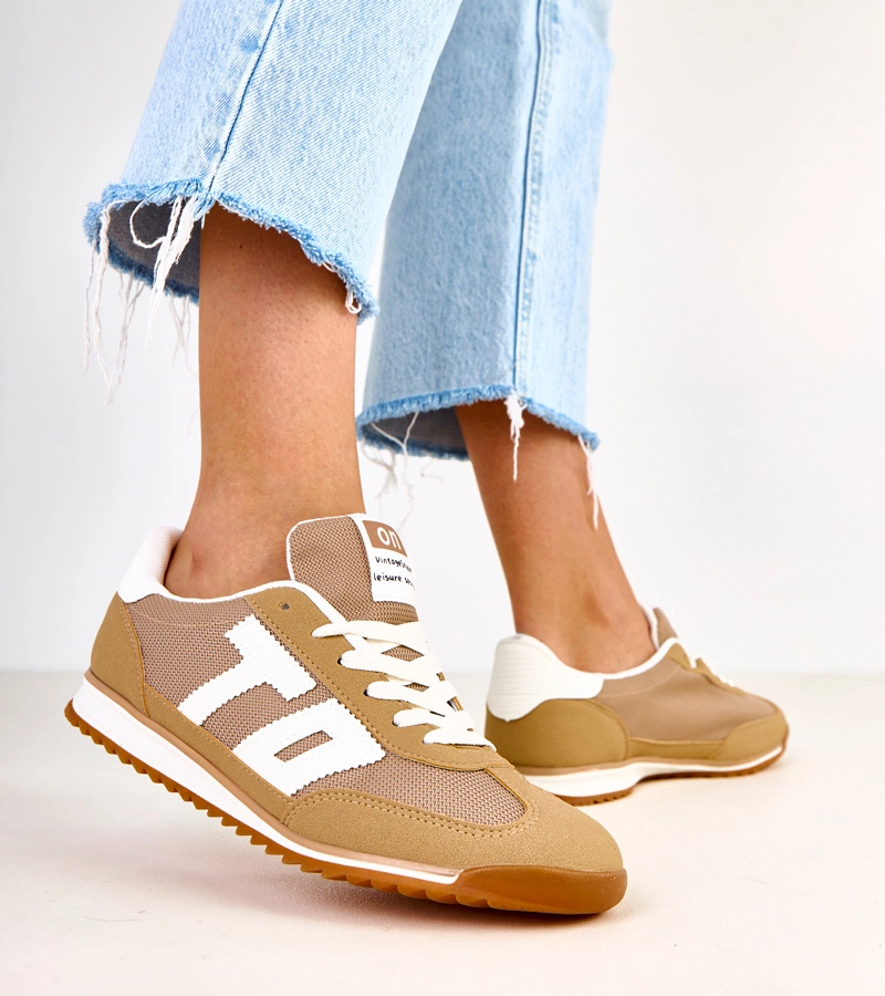 Grüne Sportsneaker mit weißen Elementen Ainslie