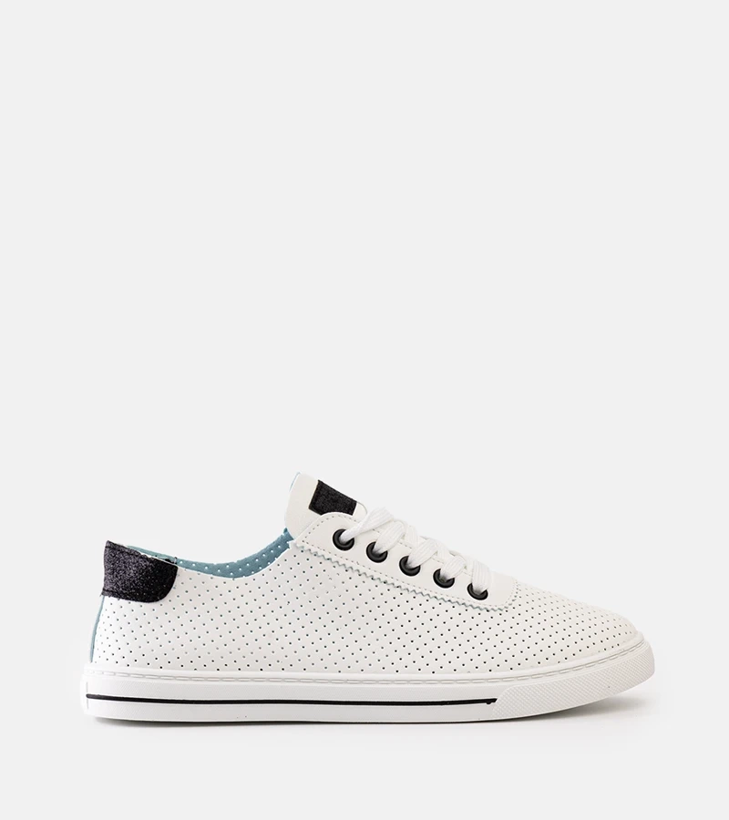 Weiße perforierte Ruala-Sneakers