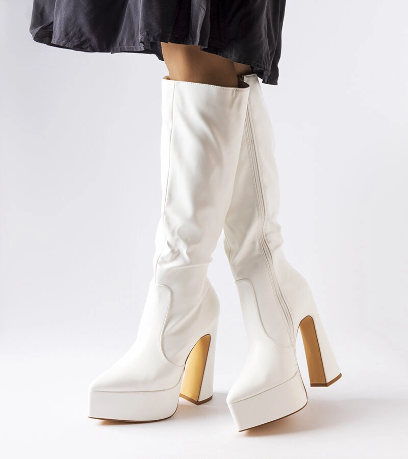 Weiße Stiefel auf massivem Blockabsatz Sovizzo