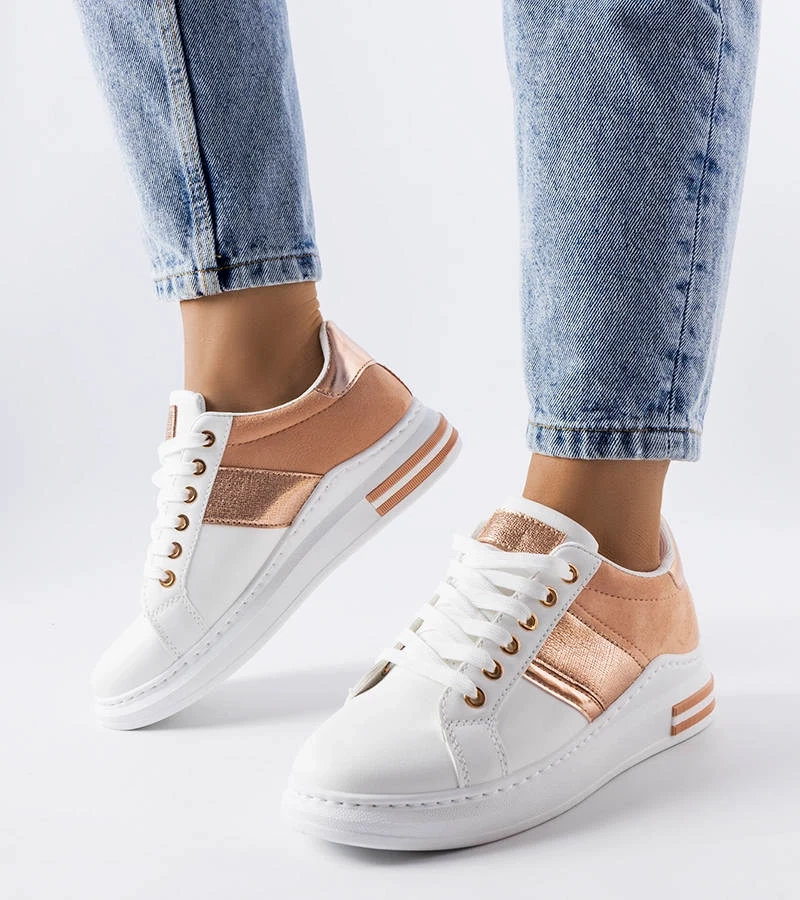 Weiße Sneakers mit rosa Einsätzen von Deans