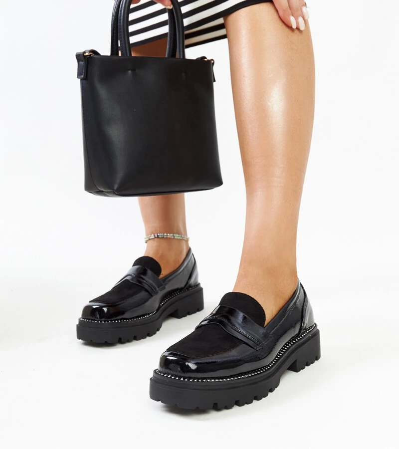 Schwarze lackierte Halbschuhe mit Leder-Einlegesohle Kirsi