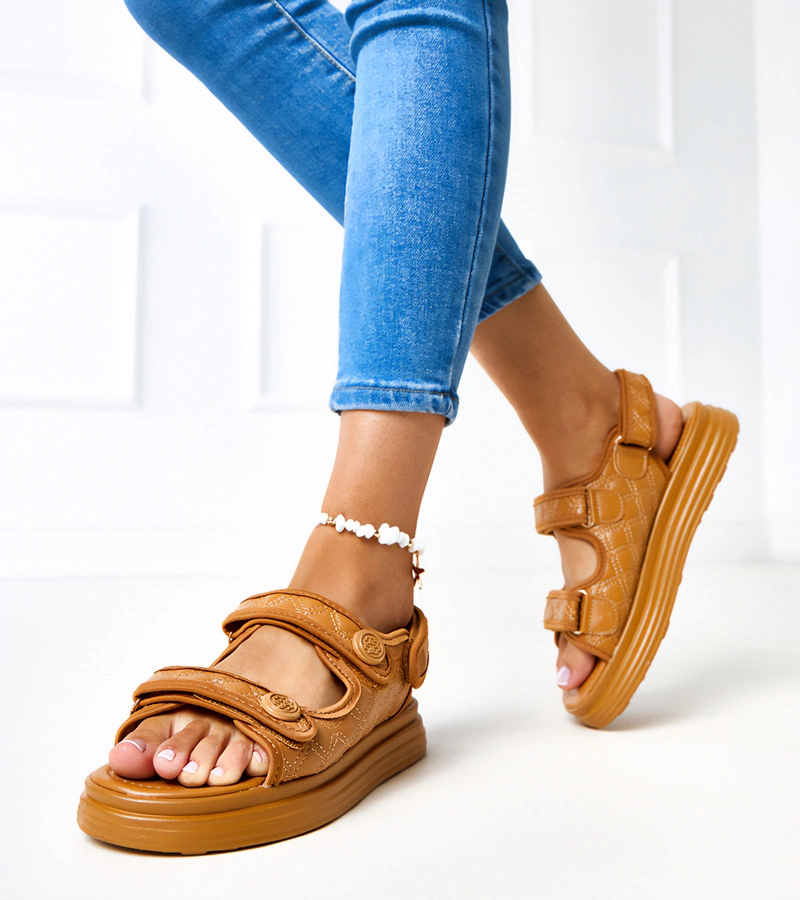 Brodni Sandalen mit verstellbaren Riemen in Braun