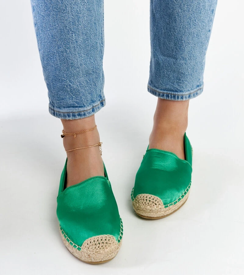 Grüne Espadrilles mit Glanz auf der Caithlin-Plattform
