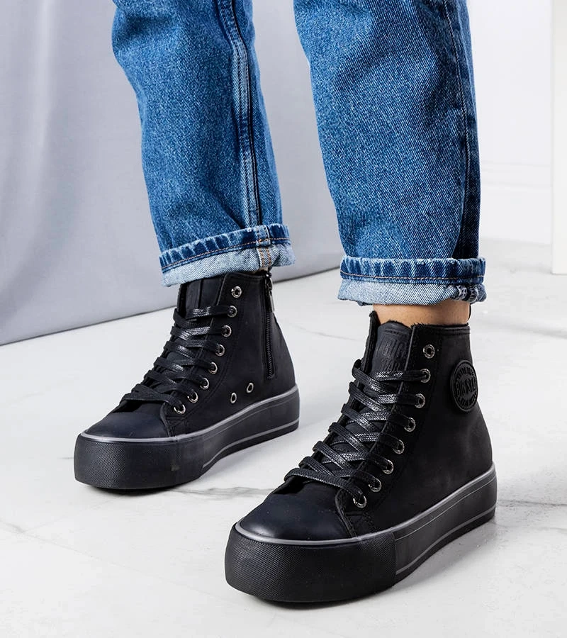 Schwarze gefütterte Turnschuhe Big Star KK274173