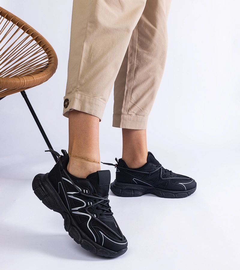 Schwarze Damen-Sneaker mit massiver Sohle Colunga