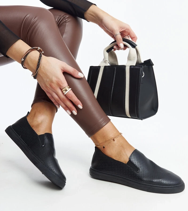 Schwarze Halbschuhe Sanan