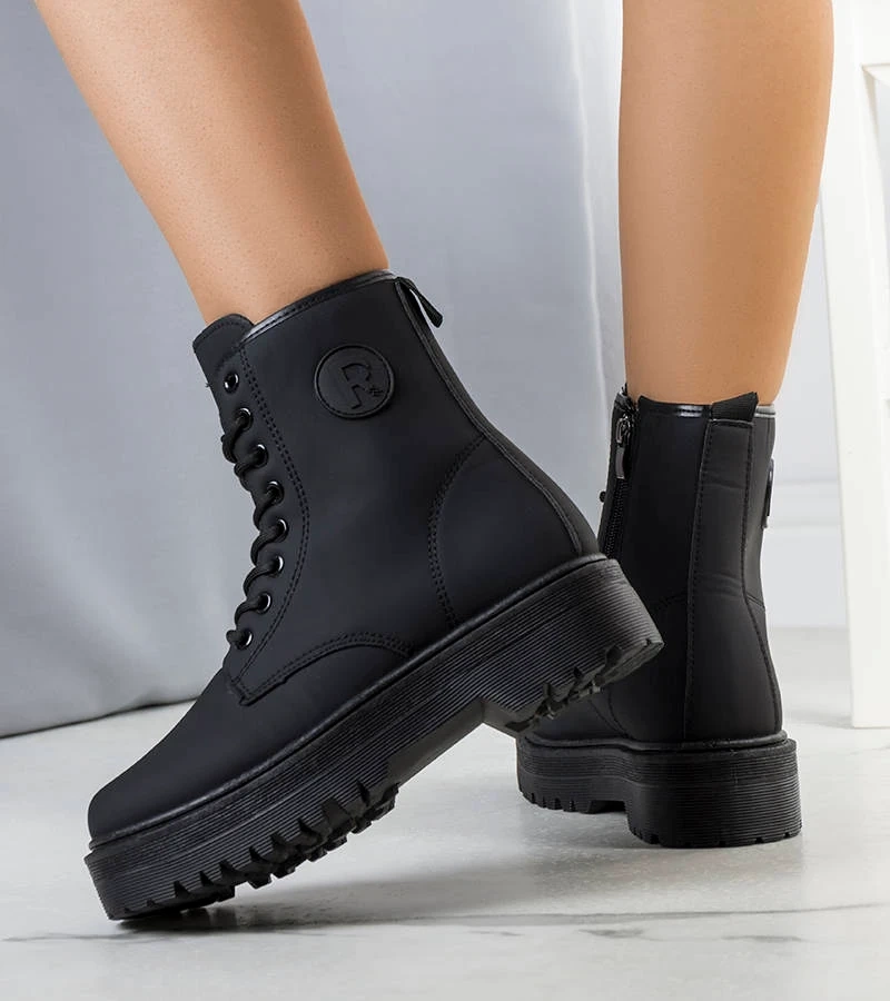 Matte schwarze Dirk-Trapperstiefel