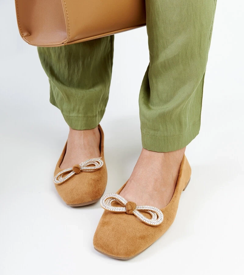 Braune Ballerinas mit Schleife von Gaillou