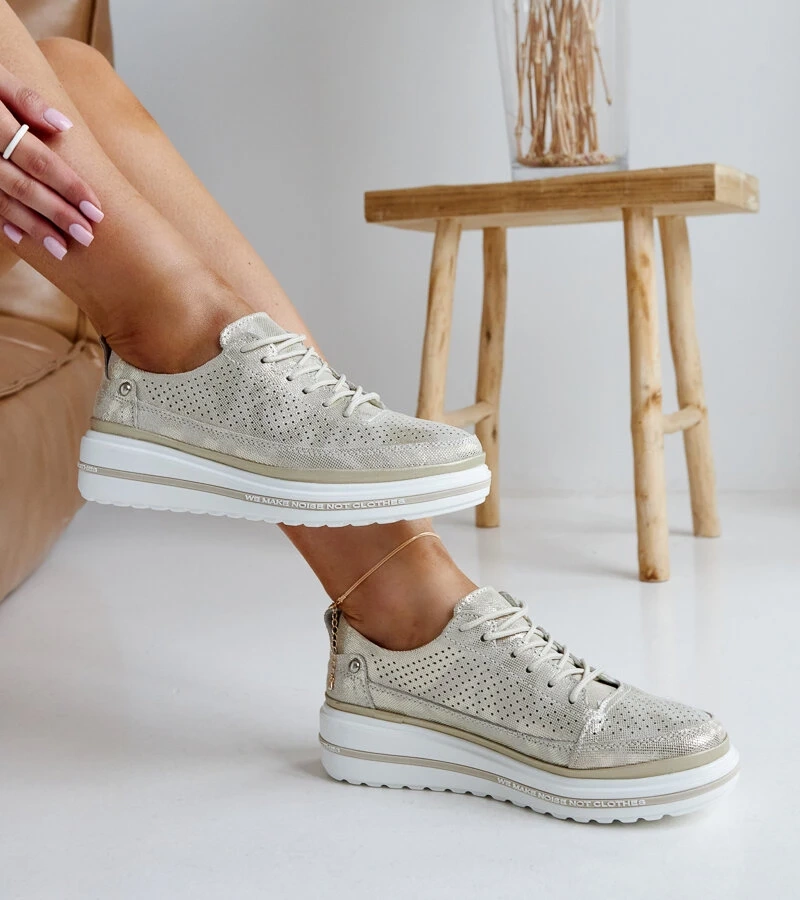 Goldene Leder-Sneaker mit Keilabsatz Piano