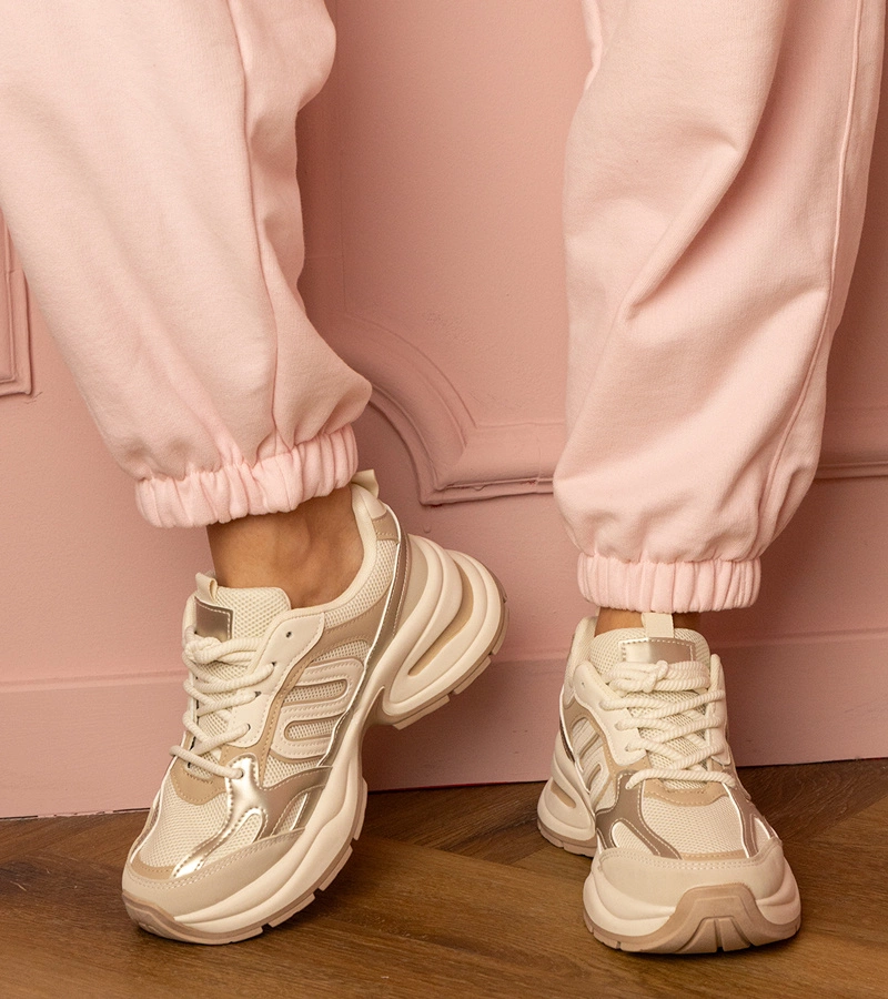 Beige sportliche Sneakers auf massiver Sohle Aries