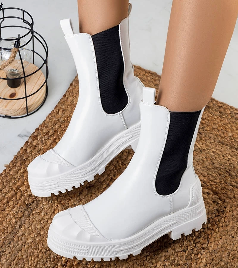 Weiße Damenstiefeletten Crispo