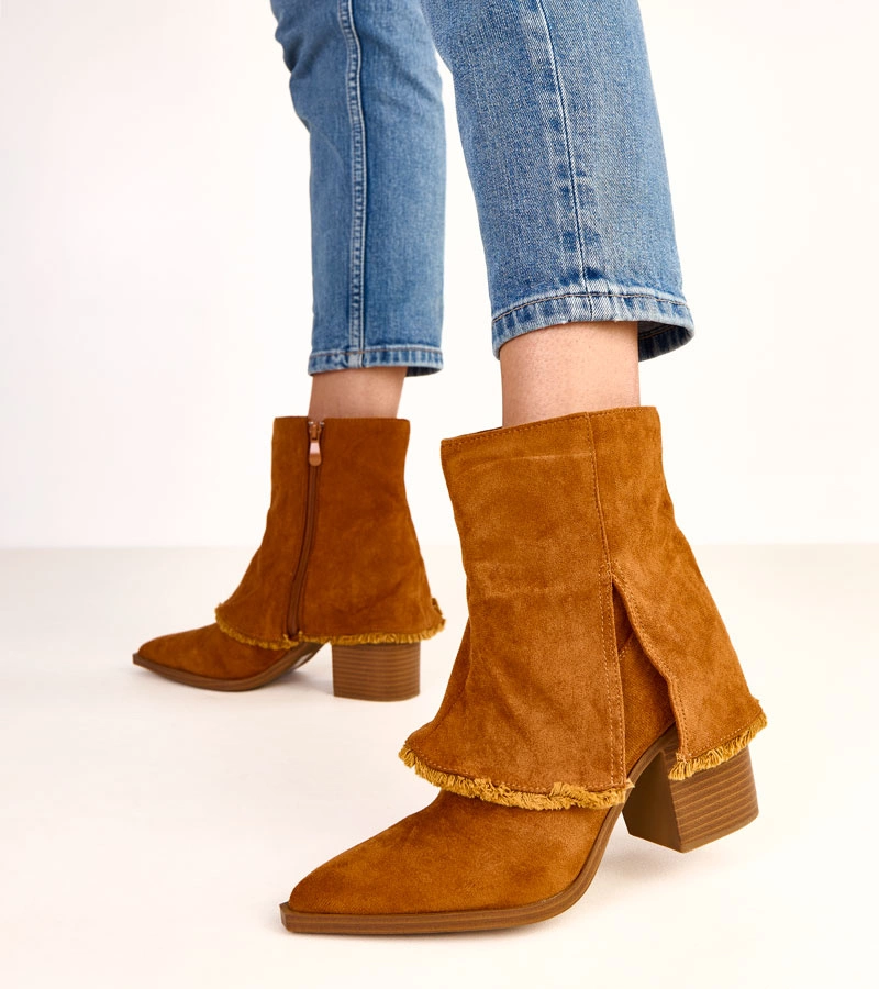 Braune Stiefeletten mit Blockabsatz und umgeschlagenem Schaft Felicia