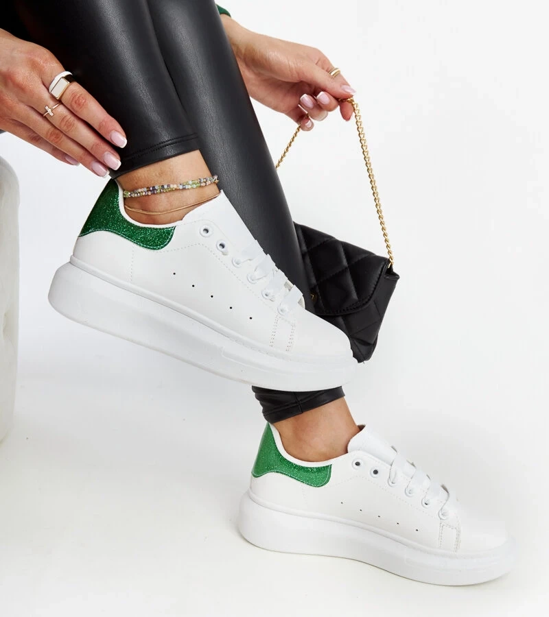 Weiß-grüne Öko-Leder-Sneakers von Fatimah