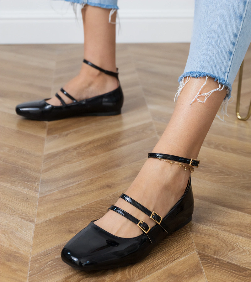 Schwarze lackierte Ballerinas mit Schnallen Valos