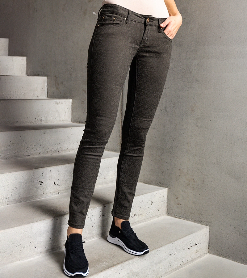 Graphithose mit niedriger Leibhöhe von Miramona