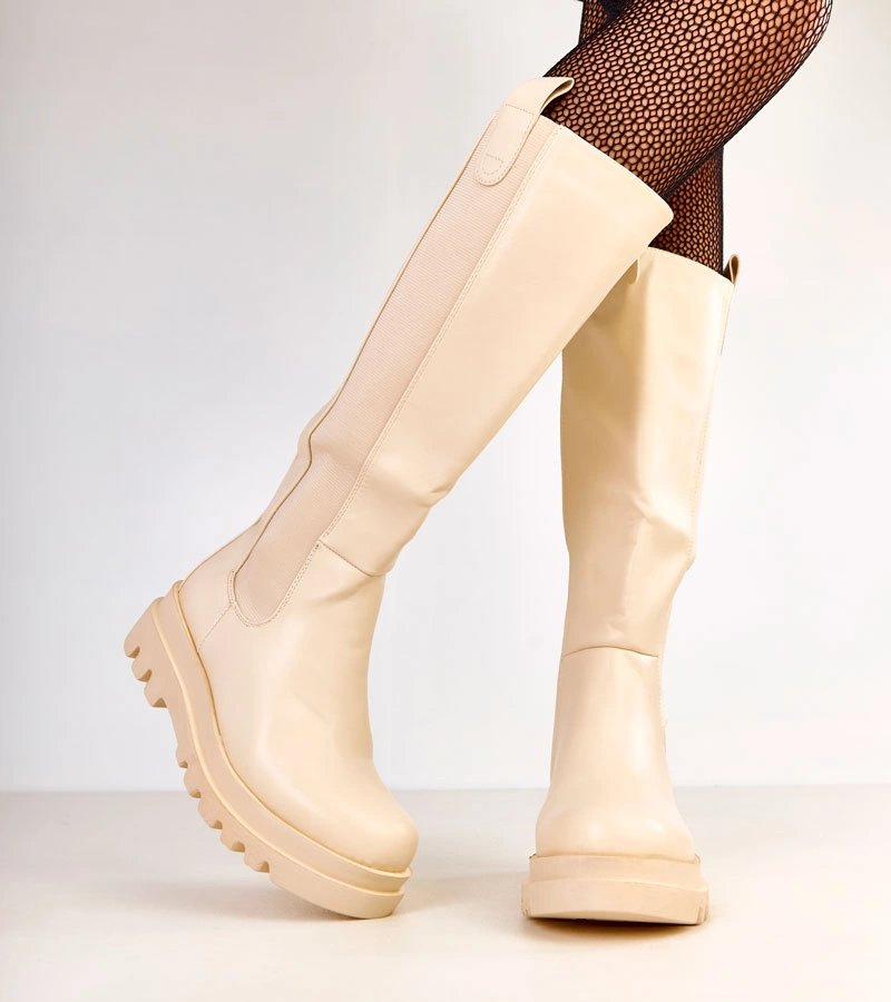 Beige Stiefel mit elastischem Einsatz am Schaft Maja