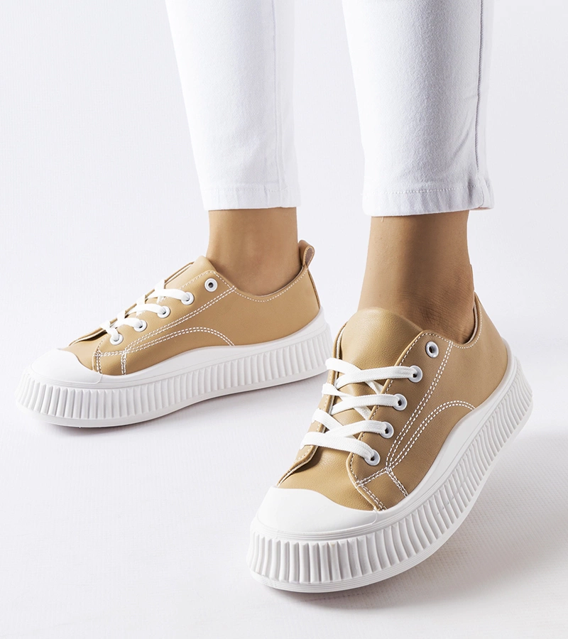 Beige Plateau-Sneaker von Erbezzo