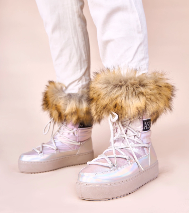 Silberne Schneestiefel mit rosa Schimmer mit Fell Alison