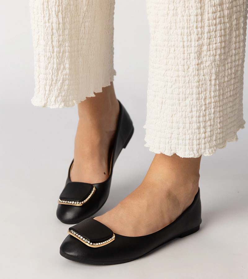 Schwarze Damen-Ballerinas mit Strasssteinen Bejla