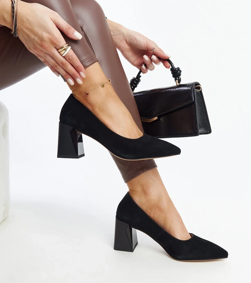 Schwarze Vinceza Lederpumps mit Absatz