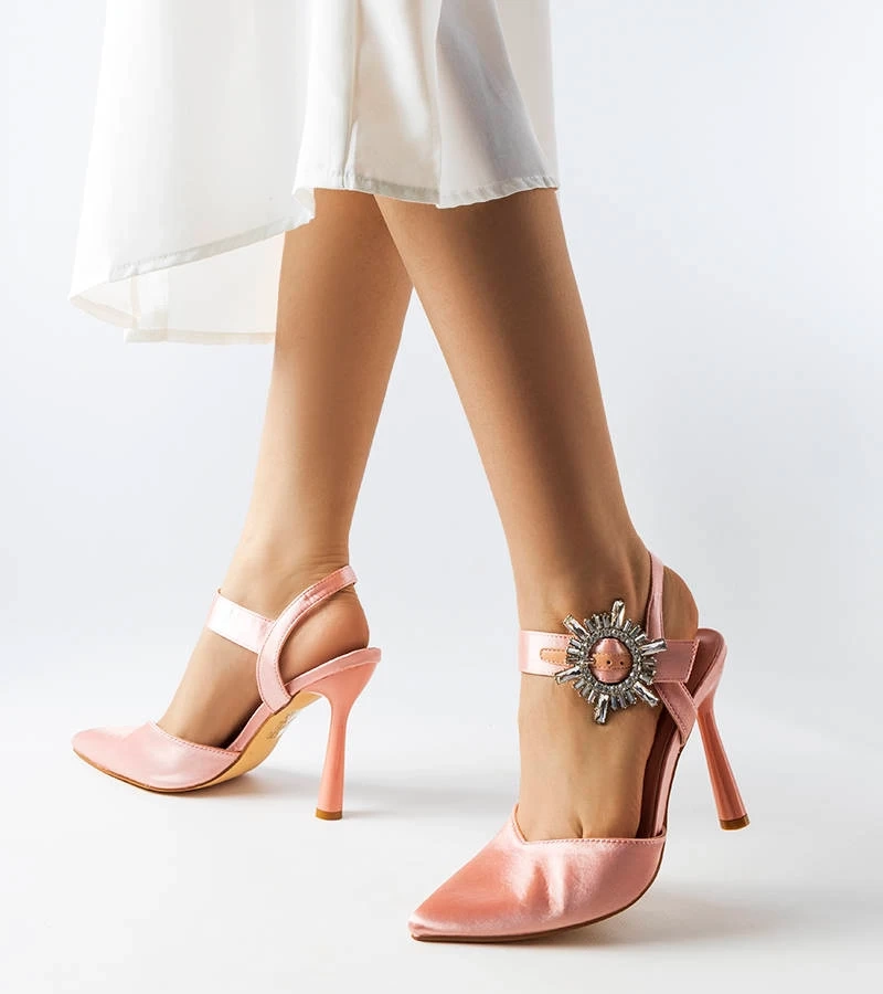 Beige Satin-Stiletto-Sandalen Linda