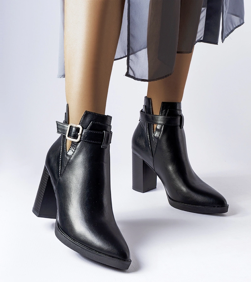 Schwarze Whitman Stiefeletten mit Absatz