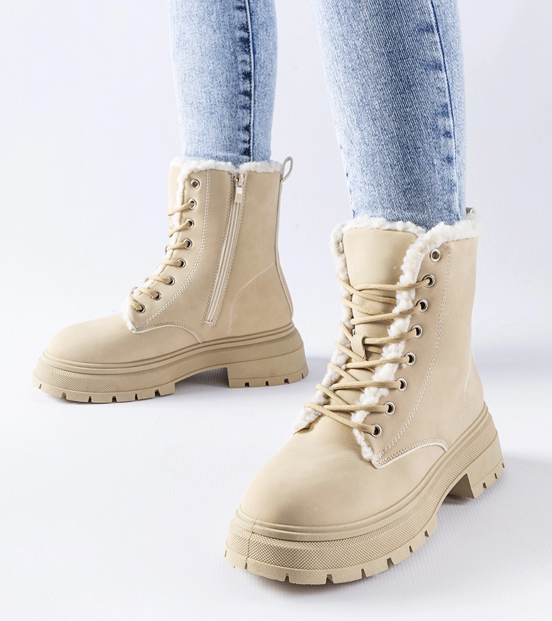 Beige gefütterte Tadasuni-Trapperstiefel