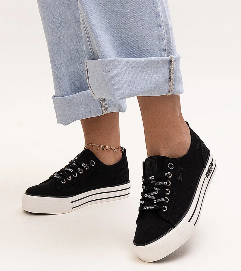 Schwarze Big Star Sneakers KK274013