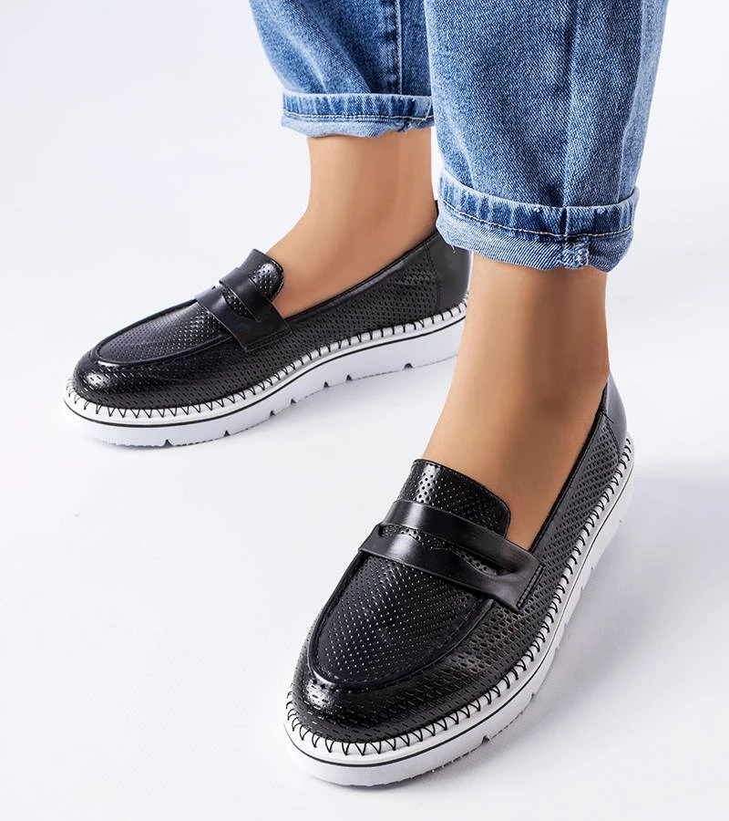 Schwarze Halbschuhe mit Perforation Bloomsburg