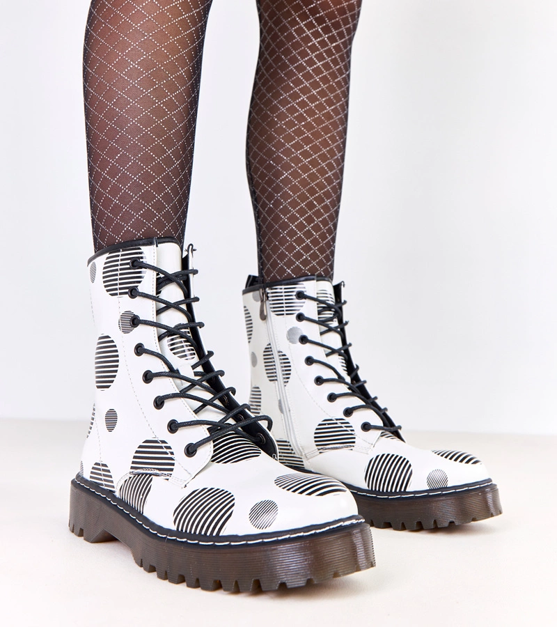 Weiße Damenstiefel auf Plateausohle Merelin